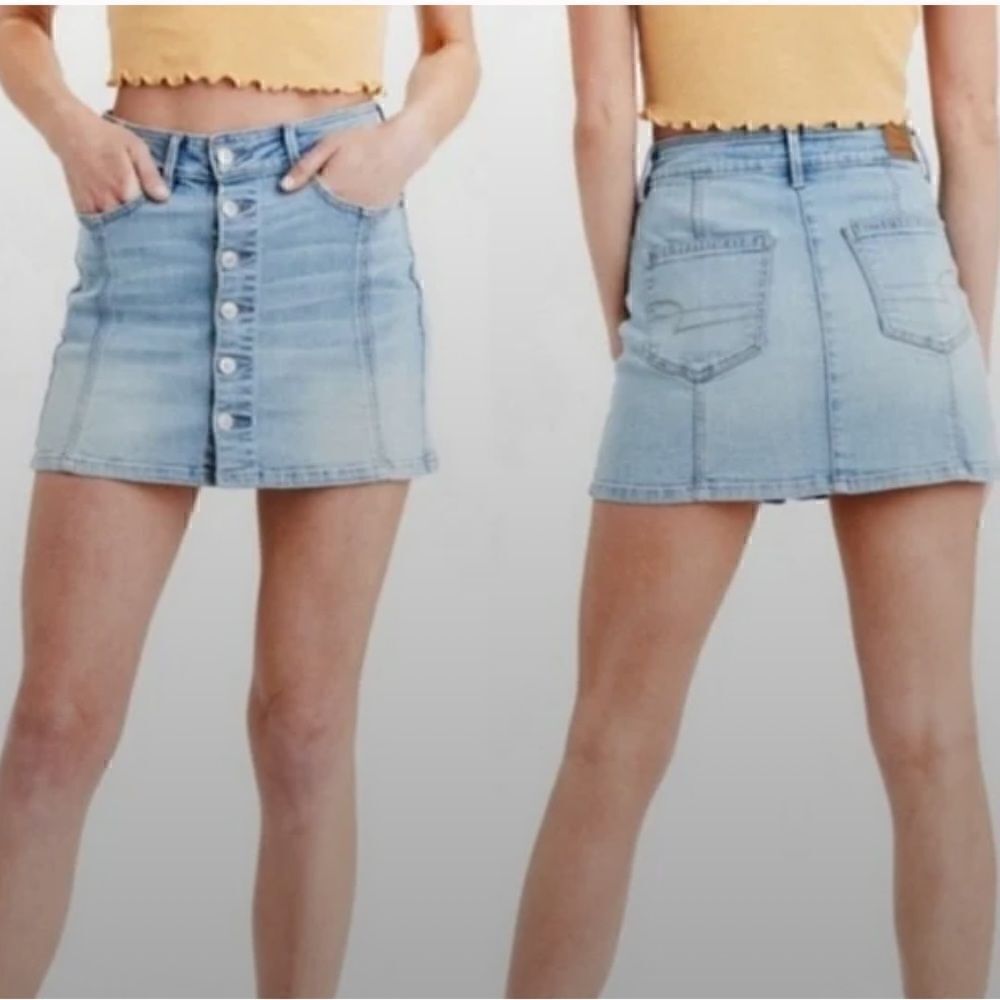 American Eagle Y2K denim button up miniskirt light wash superstretch EUC